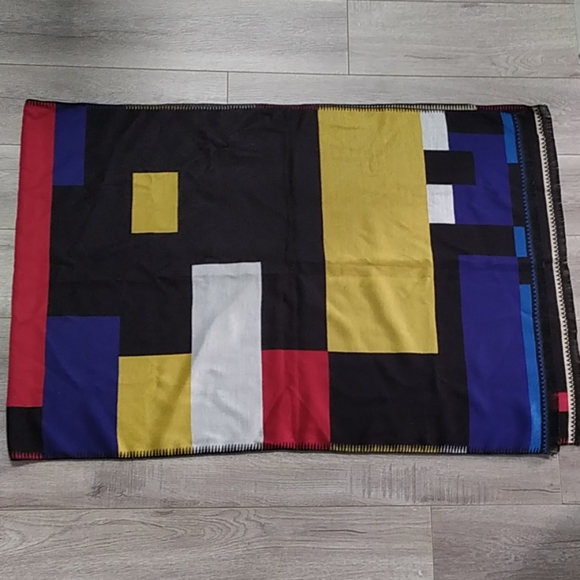 Color Block Scarf - Picture 3 of 3